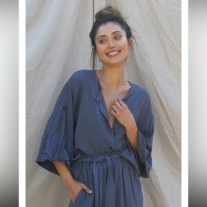 Jen’s Pirate Booty Canal Button Down size Medium